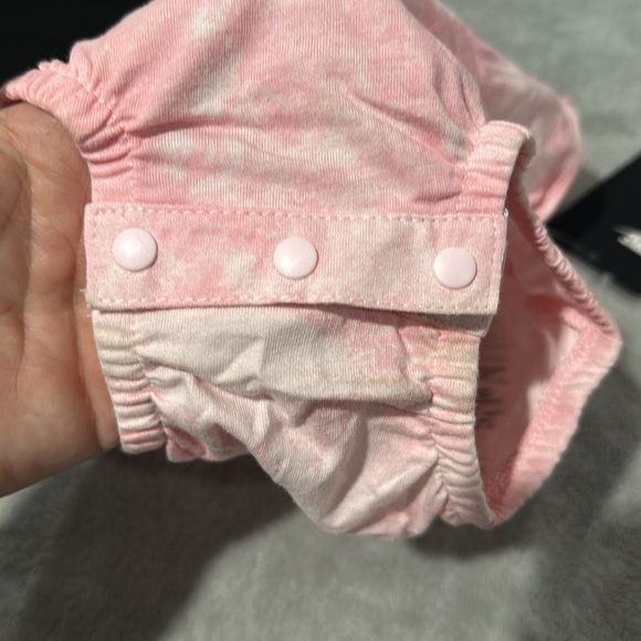 🌸🤍💞NIKE ARTIC PUNCH ROMPER💞🤍🌸 - Picture 6 of 6